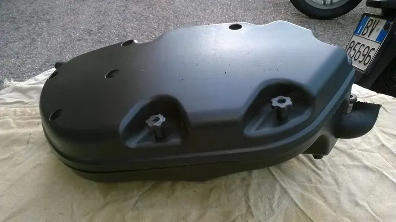 Scatola Filtro Aria MP3 Piaggio (2)