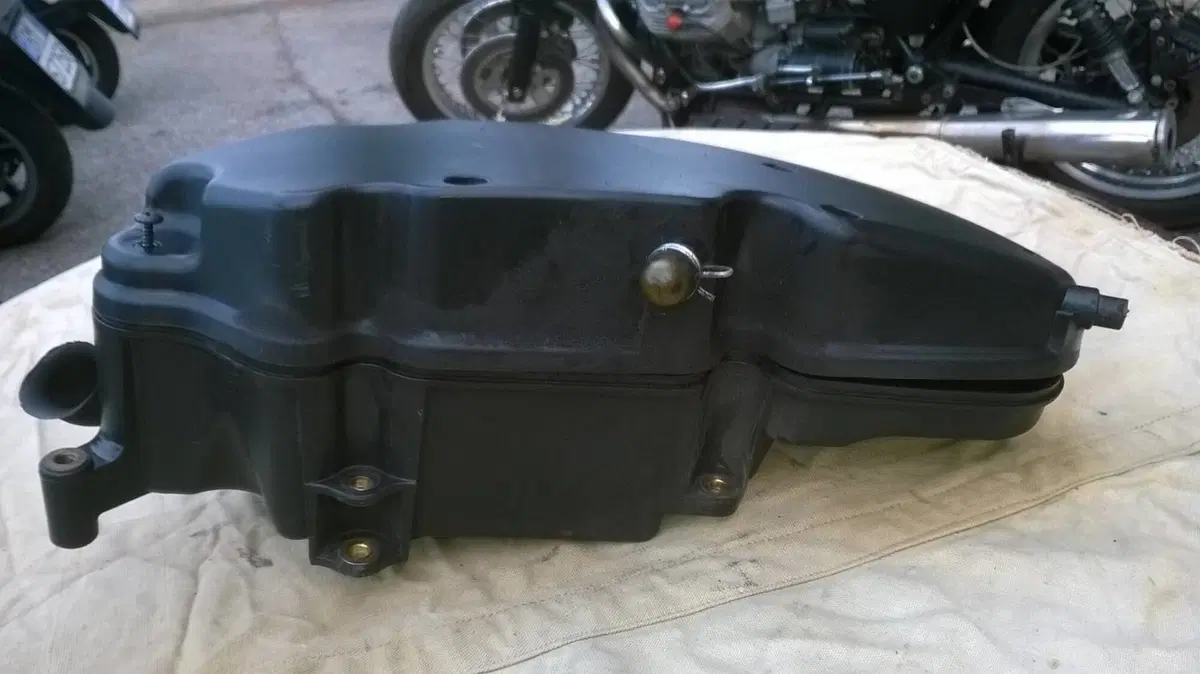 Scatola Filtro Aria MP3 Piaggio (4)
