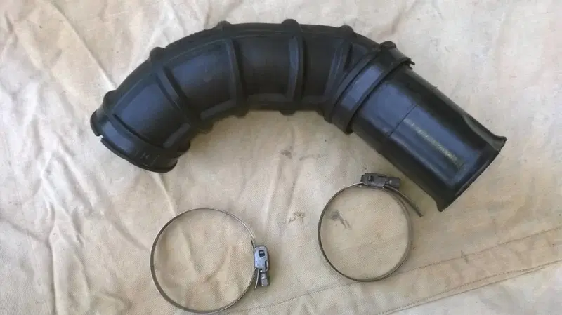 Tubo Filtro Aria MP3 Piaggio