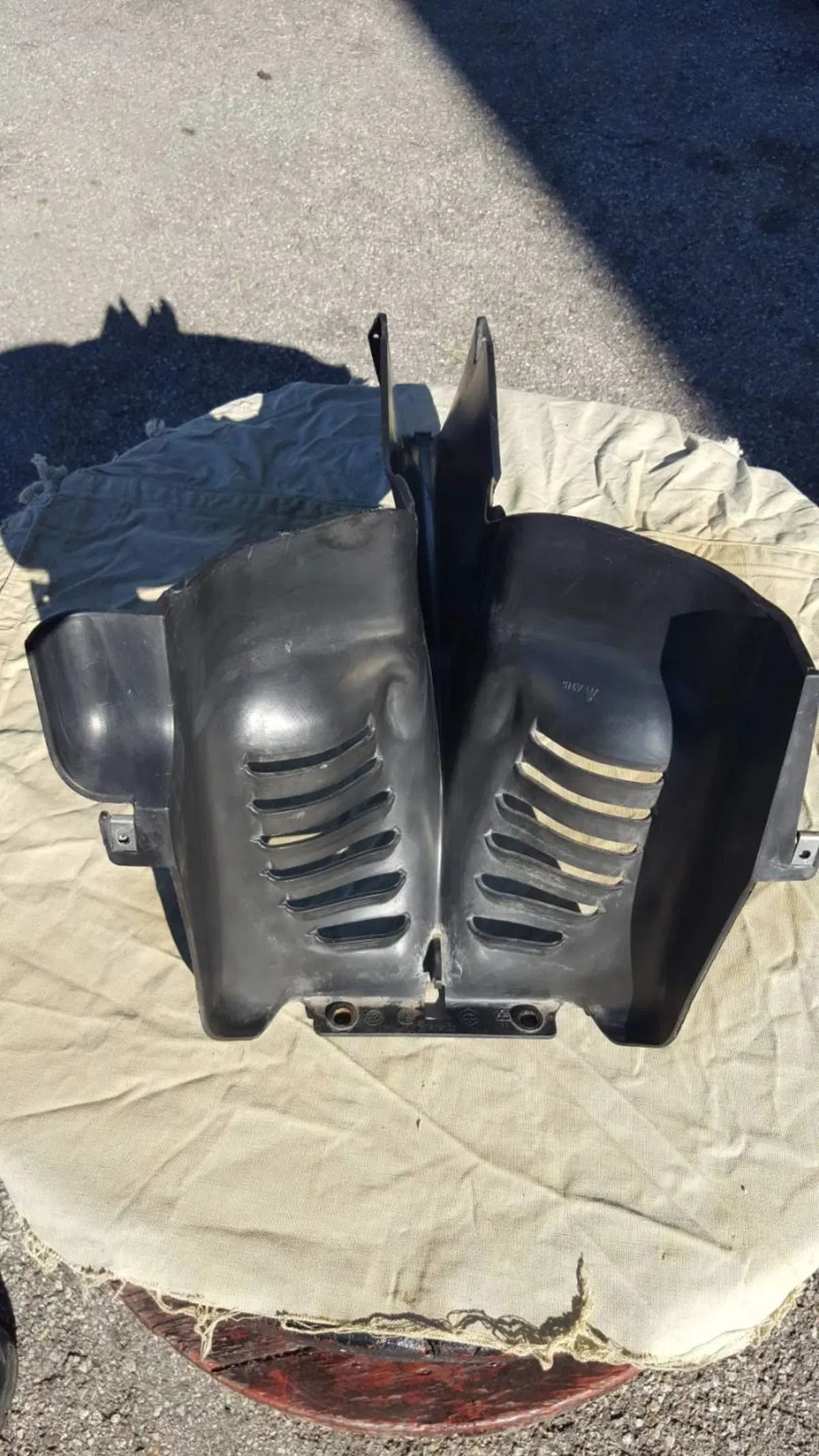Copri Centrale MP3 250 Piaggio (3)
