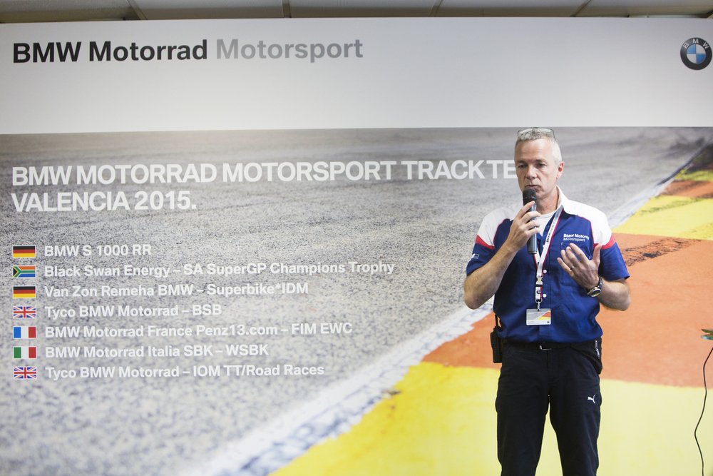 Udo Mark, impegnato nella presentazione del programma BMW HP Race Support