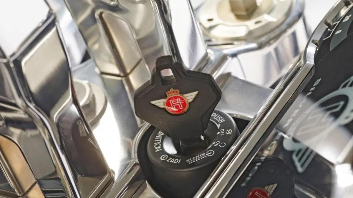 Horex VR6 Silver Edition (7)