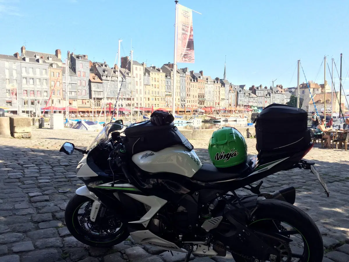 In Normandia con la Kawasaki Ninja 636 (4)