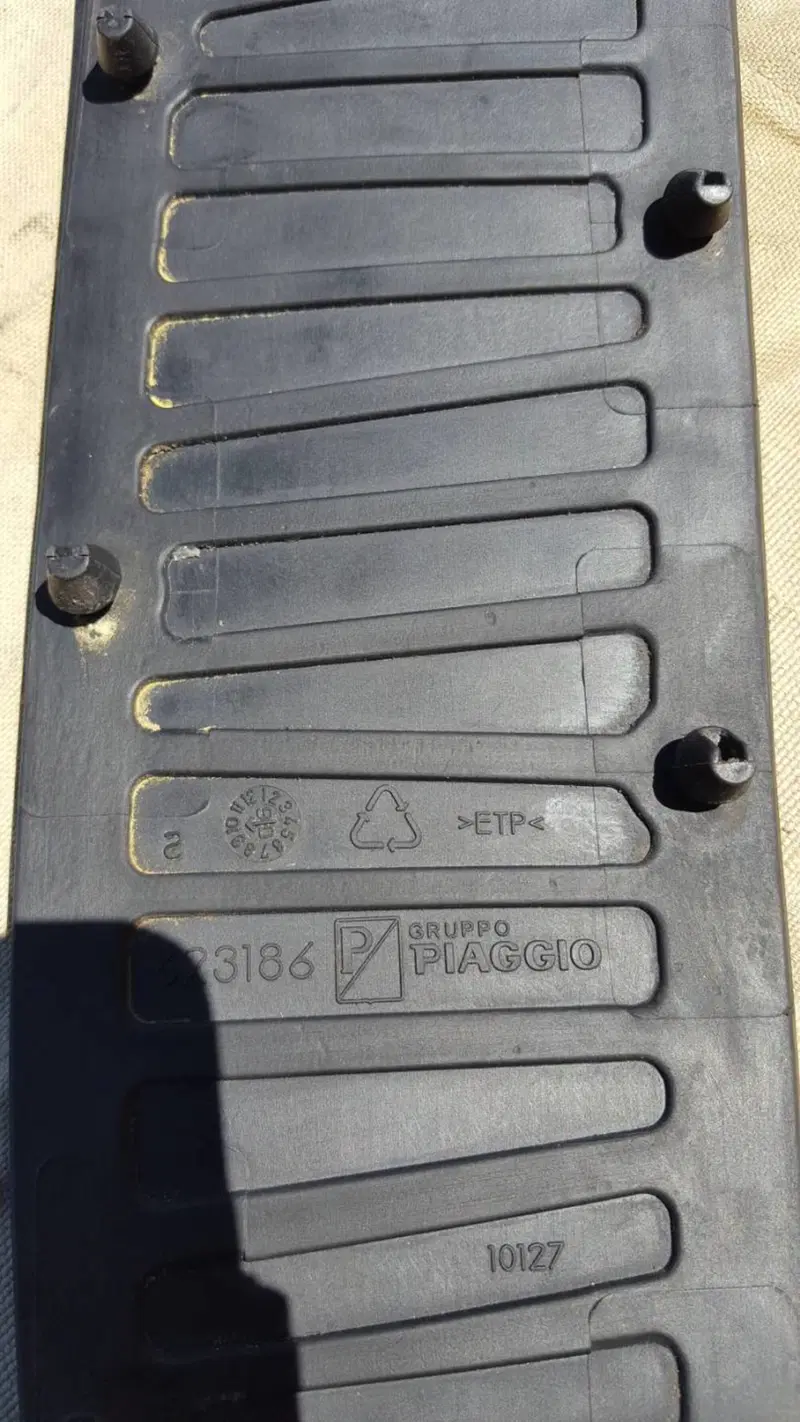Predellino SX MP3 Piaggio (3)