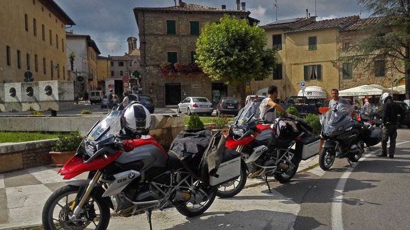 Toscana Moto Tours: viaggi da sogno col campione della Dakar