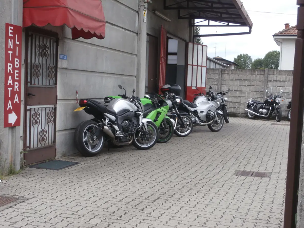 Somma Moto: quando dalla passione nasce un progetto vincente (12)