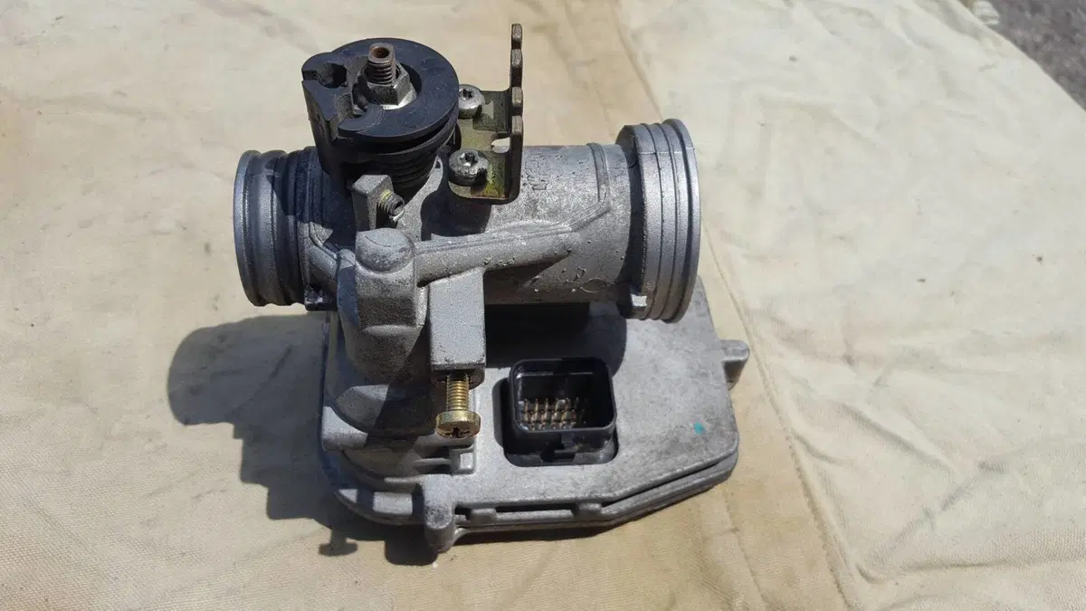 Copro Farfallato MP3 Piaggio (2)