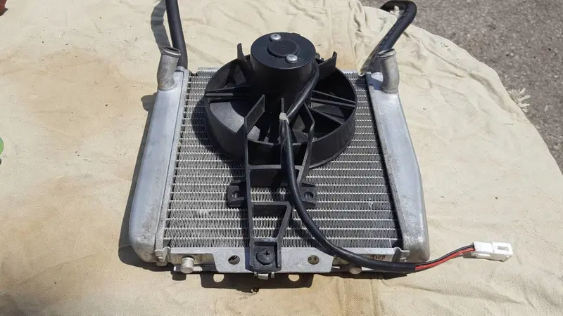 Radiatore MP3 Piaggio (5)