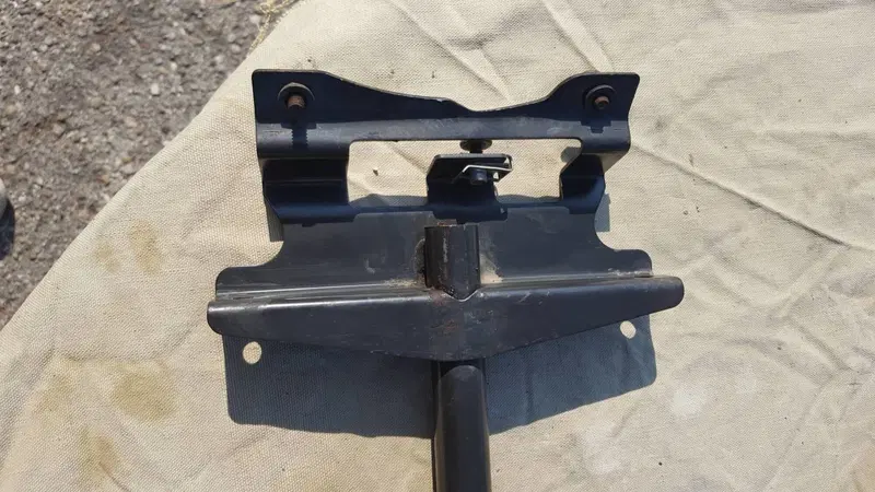 Staffa Supp Telaio MP3 Piaggio (3)