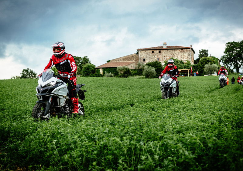 Ducati DRE Enduro 2017: nuove date a settembre per i corsi off-road