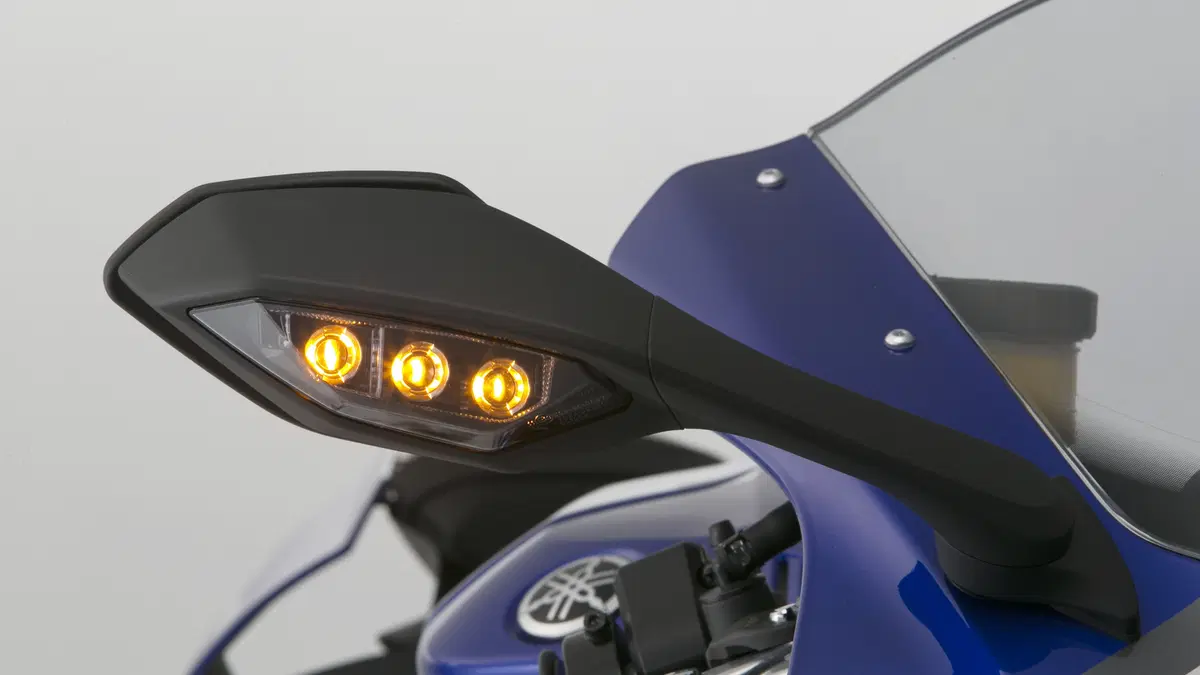 Yamaha, YZF-R1 ed R1M 2016 (19)