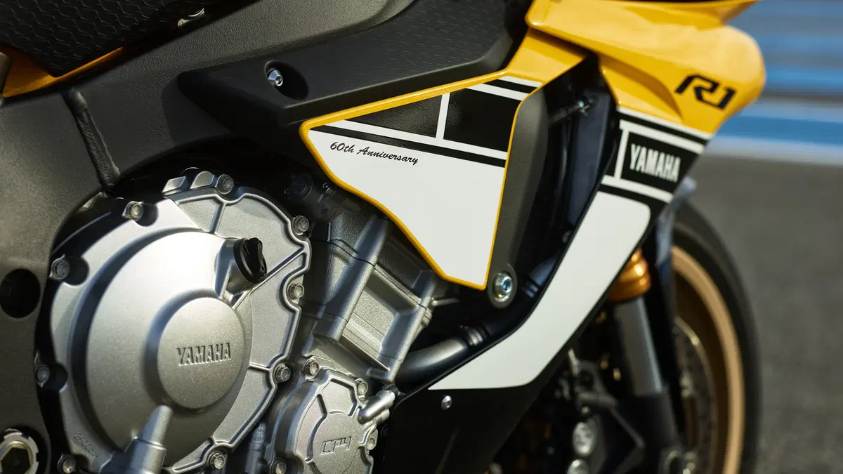 Yamaha, YZF-R1 ed R1M 2016 (28)