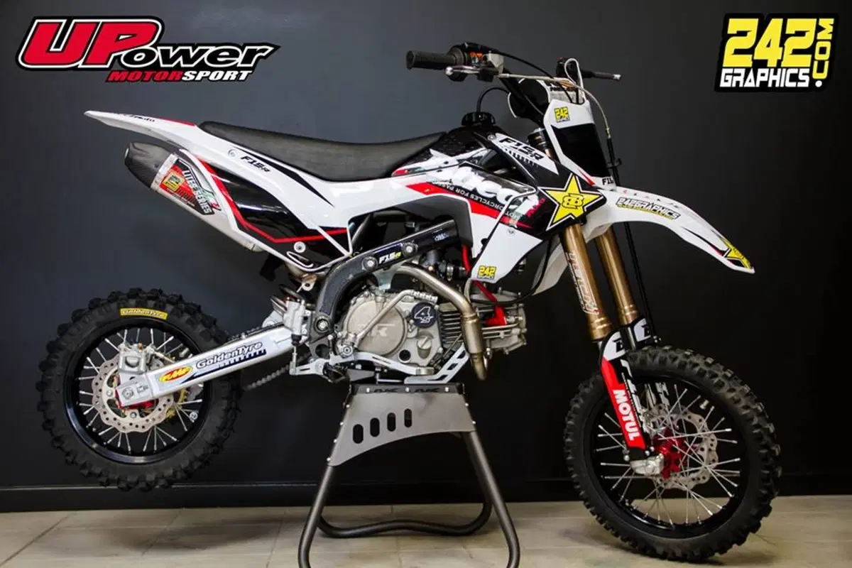 Bucci Moto BR1F15-R CR (2017)