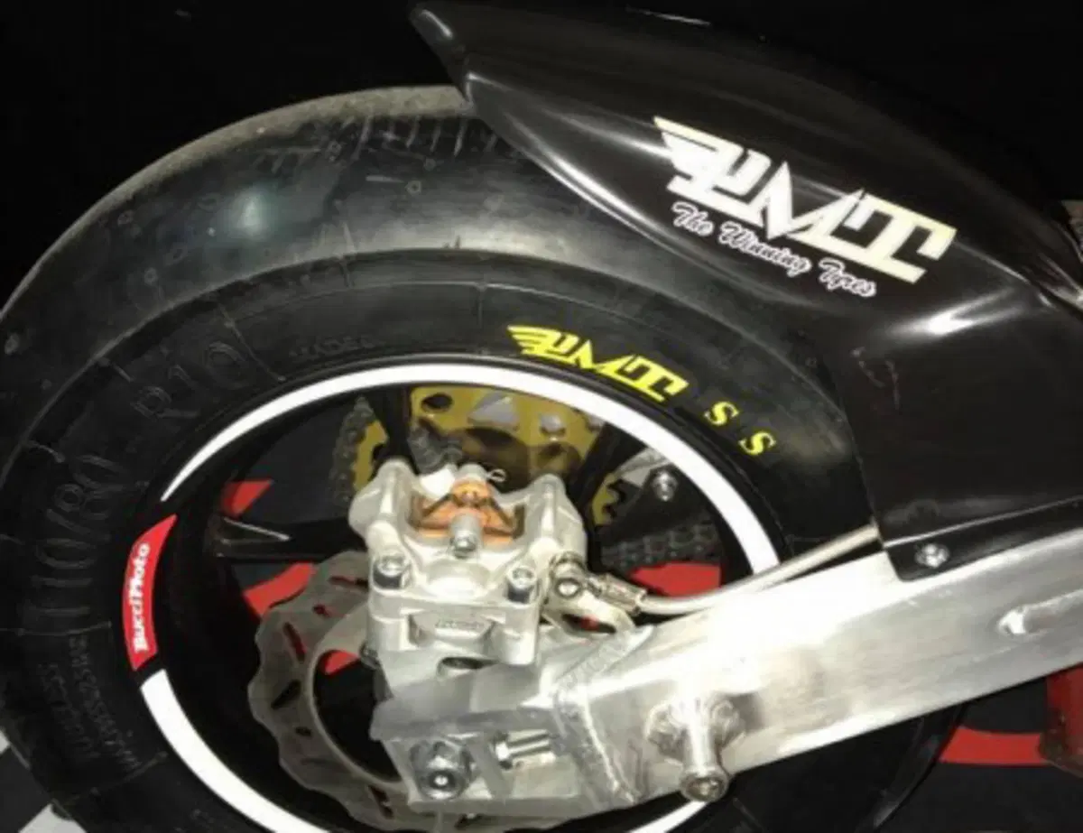 Bucci Moto BR10-GP BR10-GP (2017) (4)