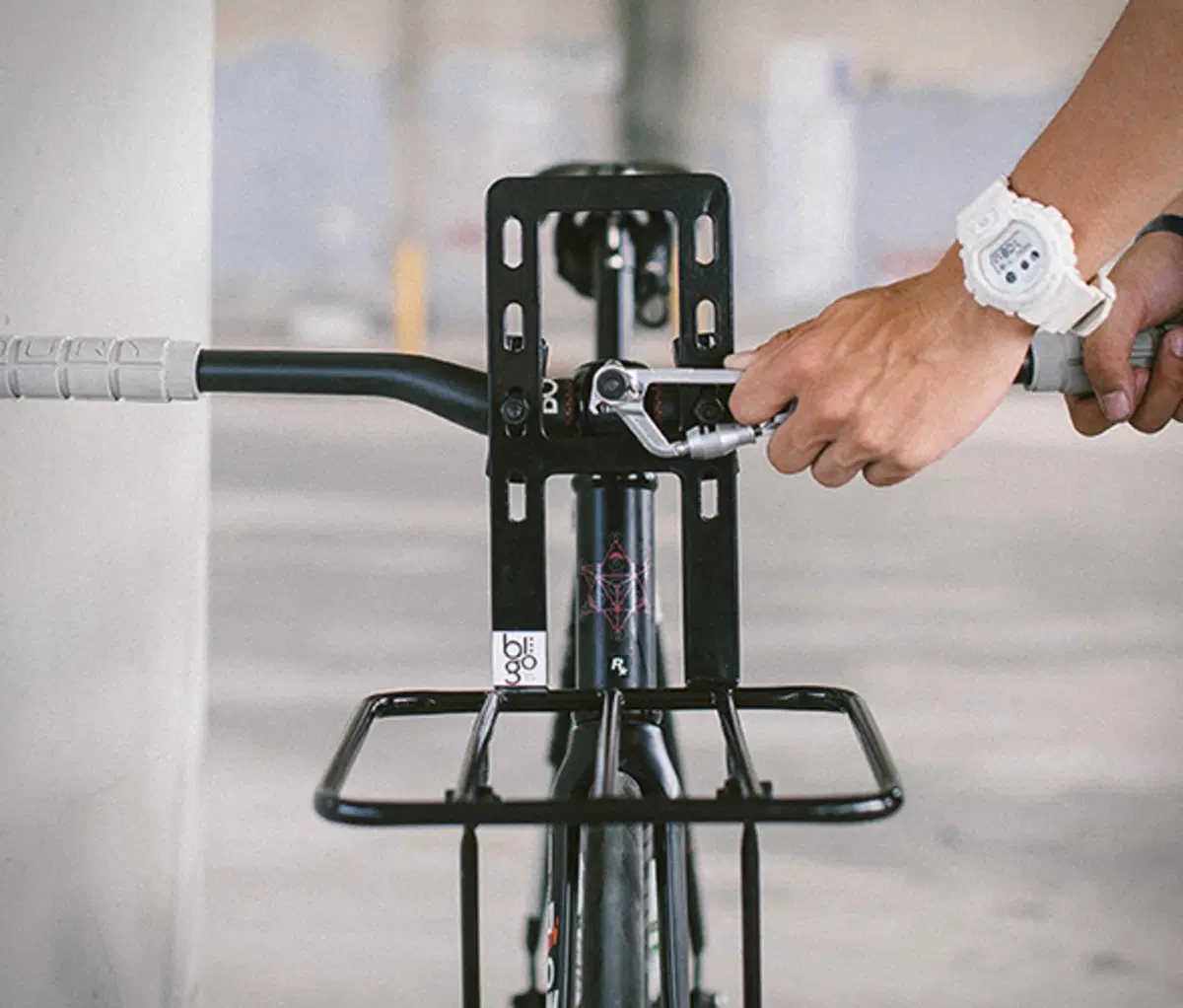  WOKit 2.0 Cycling Kit, il moschettone che si trasforma in cassetta degli attrezzi (7)