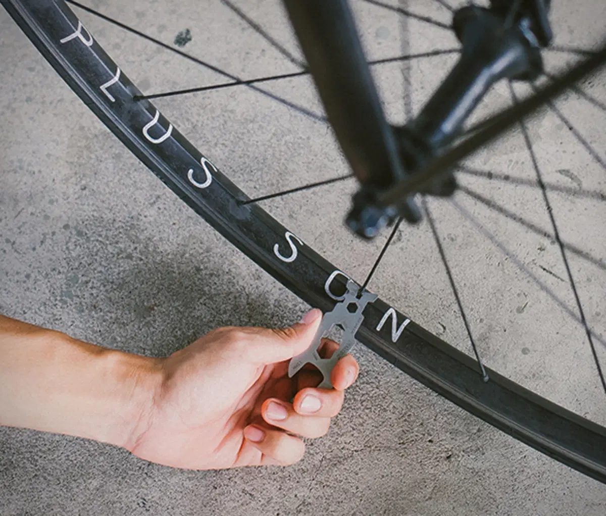  WOKit 2.0 Cycling Kit, il moschettone che si trasforma in cassetta degli attrezzi (8)