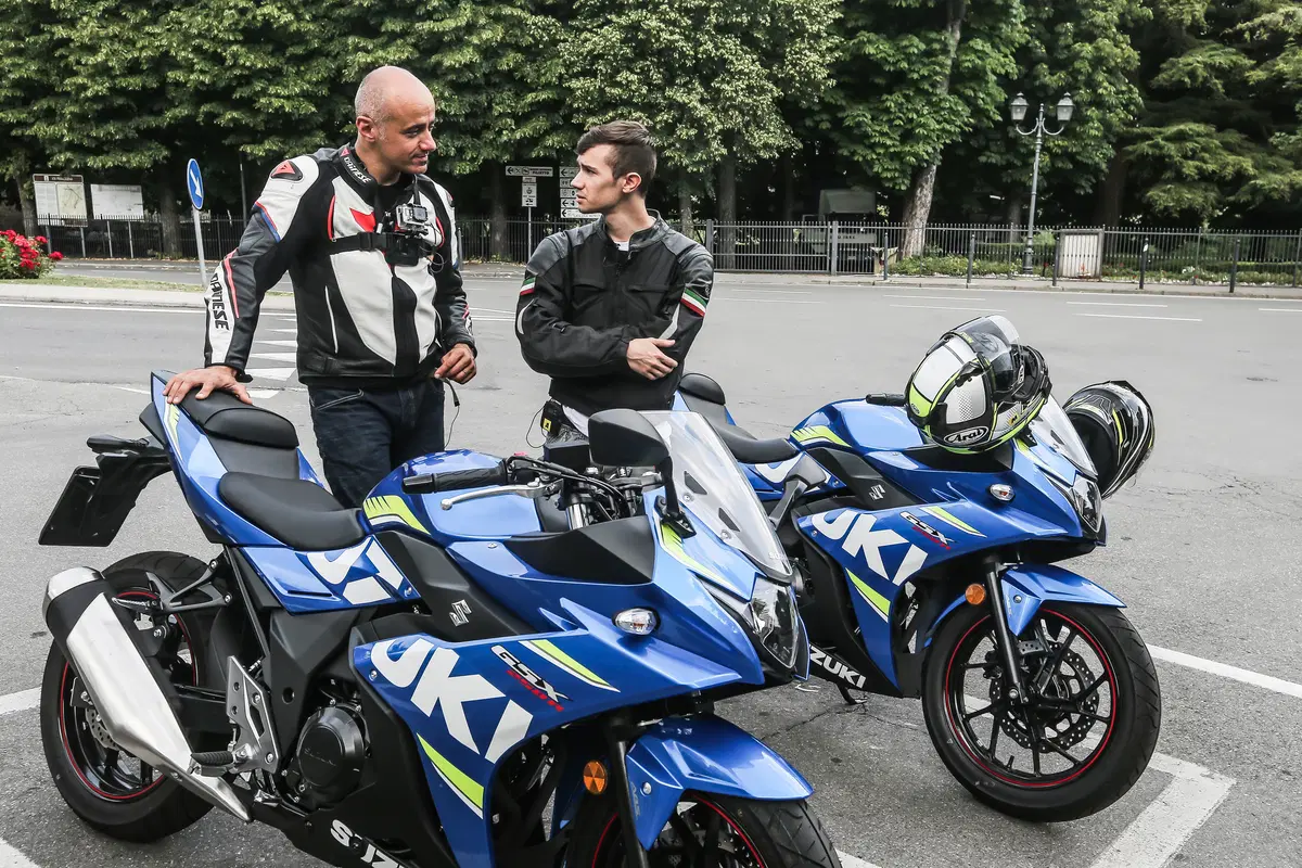 Suzuki GSX250R: la nostra prova in città e sui passi con Passione Motori (3)