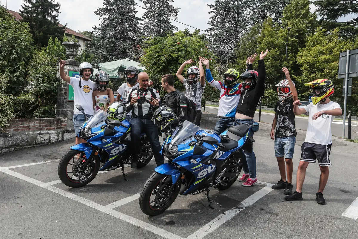 Suzuki GSX250R: la nostra prova in città e sui passi con Passione Motori