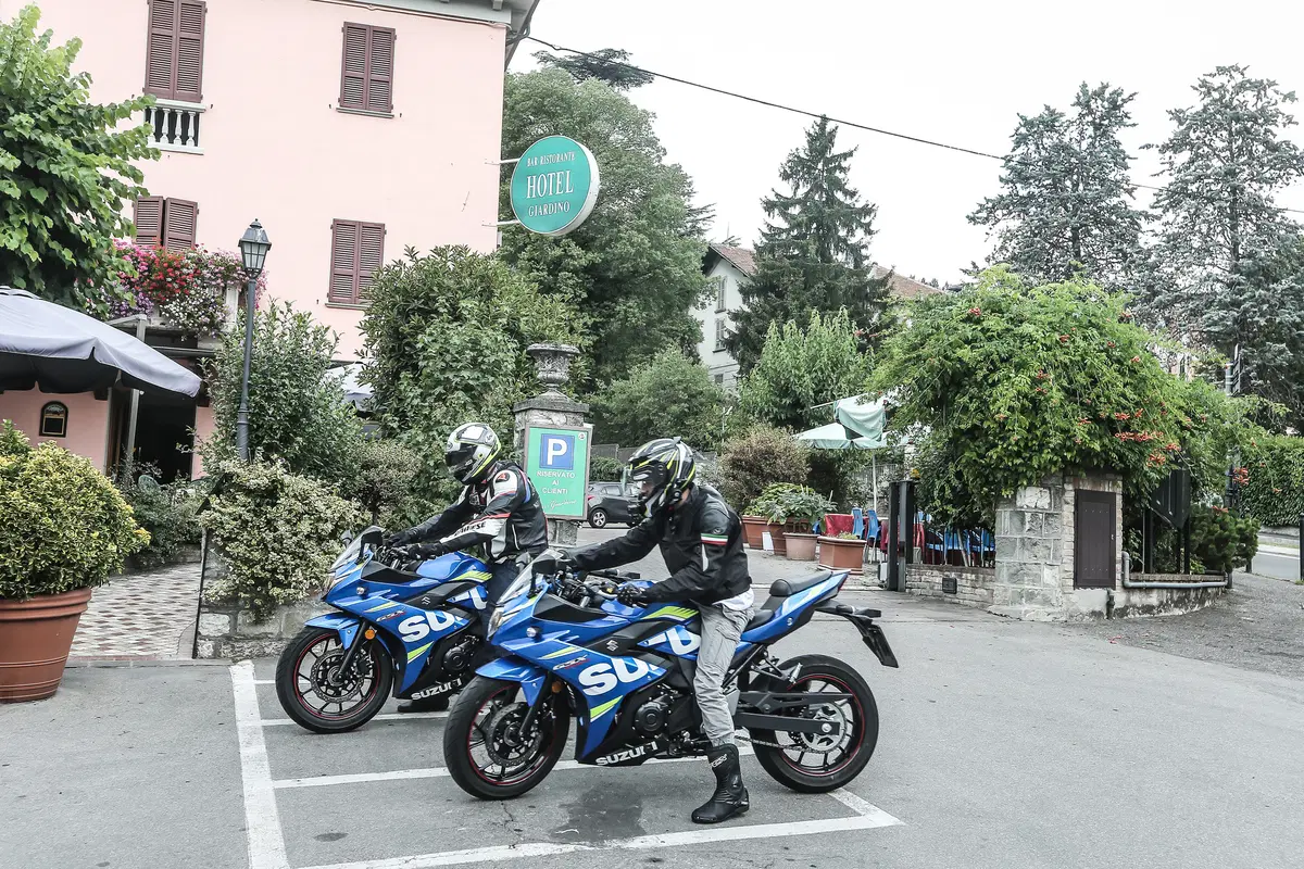 Suzuki GSX250R: la nostra prova in città e sui passi con Passione Motori (19)