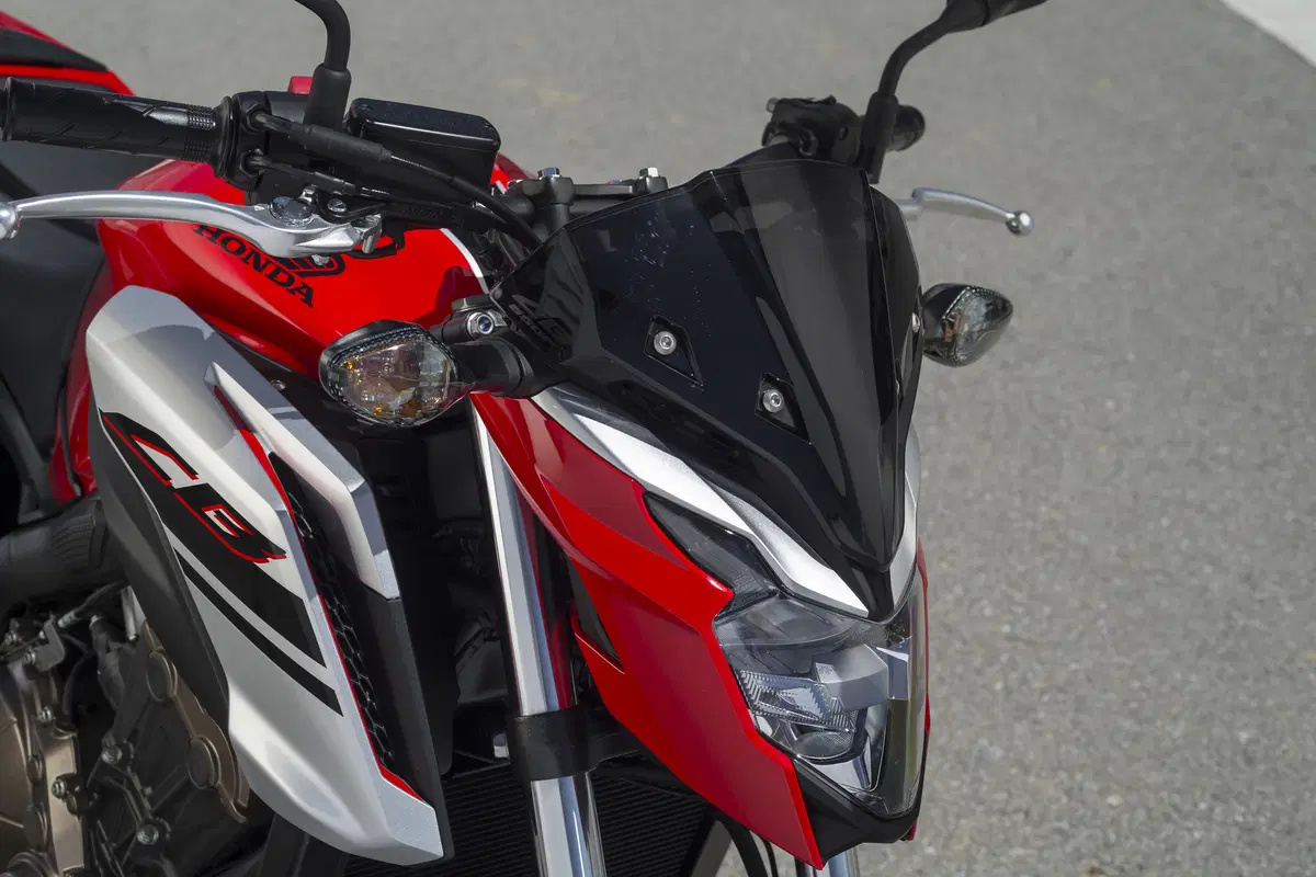 Honda CB650F 2017: la naked si fa in quattro (32)