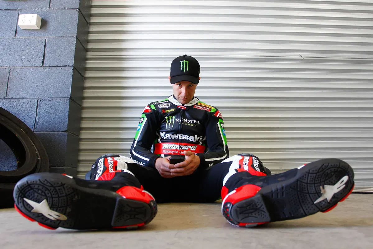 SBK, Jerez 2015. Rea campione del mondo SBK. Gara 1 a Sykes (11)