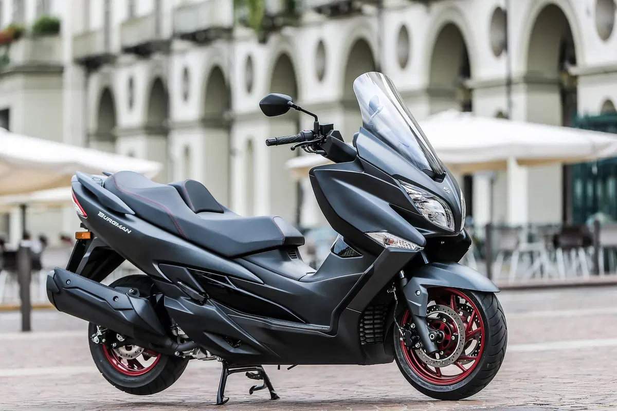Suzuki Burgman 400 ABS (14)