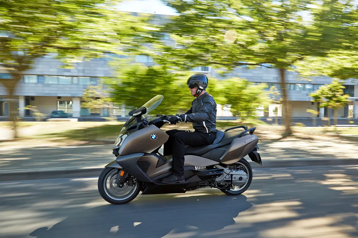 BMW C 650 Sport e C 650 GT 2016 (4)