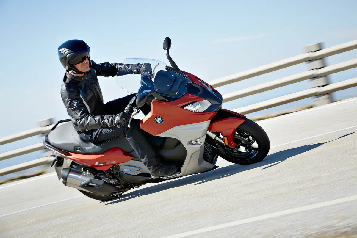 BMW C 650 Sport e C 650 GT 2016 (3)
