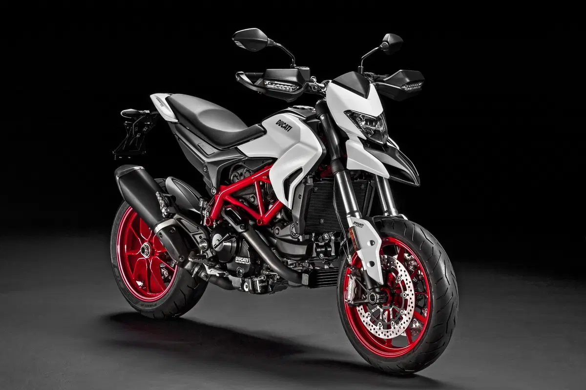 Ducati: nuova colorazione per l'Hypermotard 2018