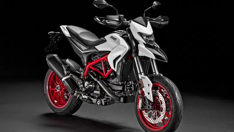 Ducati: nuova colorazione per l'Hypermotard 2018
