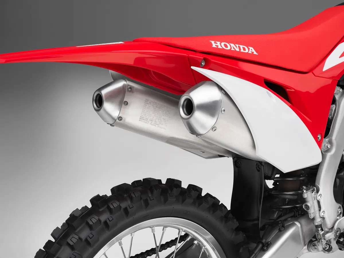 Honda CRF250R 2018. Motore e il telaio nuovi (21)