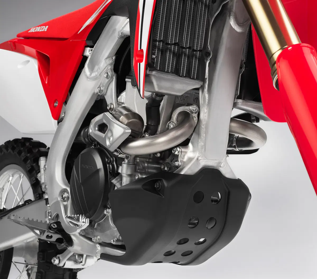 Honda CRF250R 2018. Motore e il telaio nuovi (23)