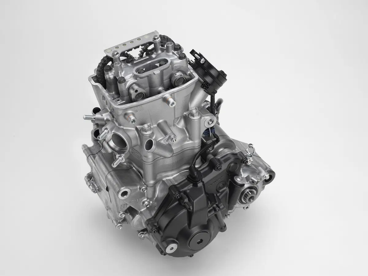Honda CRF250R 2018. Motore e il telaio nuovi (26)