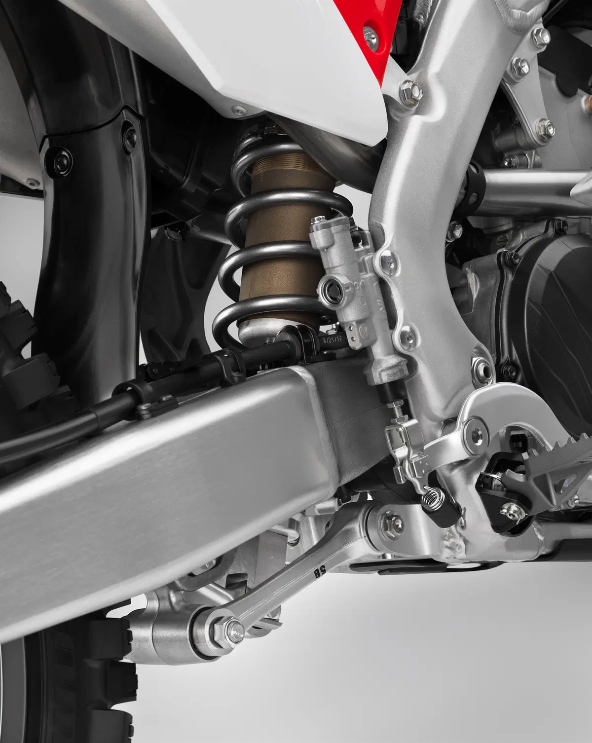Honda CRF250R 2018. Motore e il telaio nuovi (36)