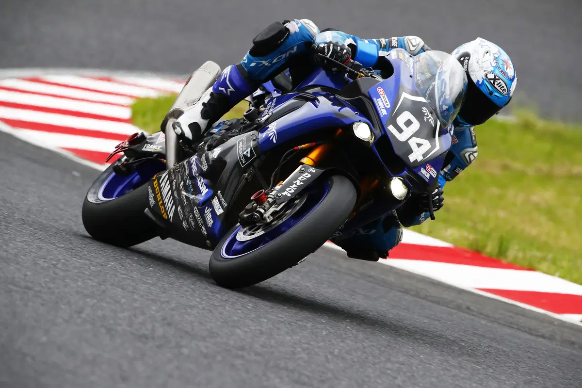 Yamaha vince la 8 Ore di Suzuka. Canepa è campione Endurance (7)