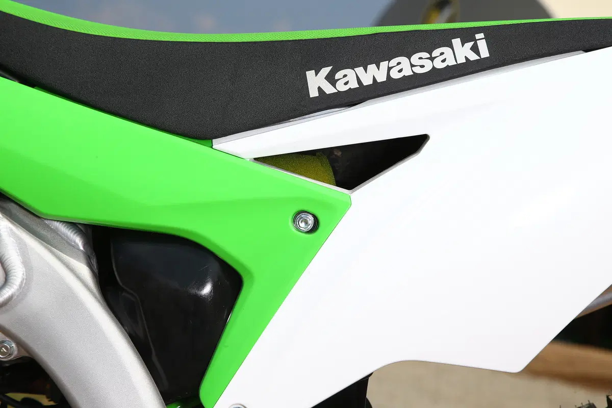 Kawasaki KX 450F 2016 (12)