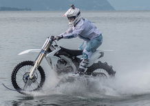 Traversata record sul lago. Con la moto