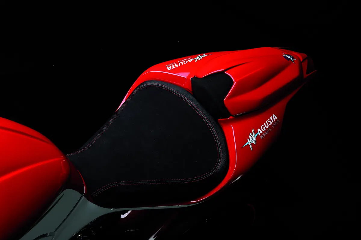MV Agusta F3 RC 675 e 800 in serie limitata (11)