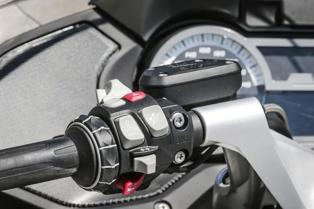 BMW R 1200RS ed R 1200RT: la prova totale (6)