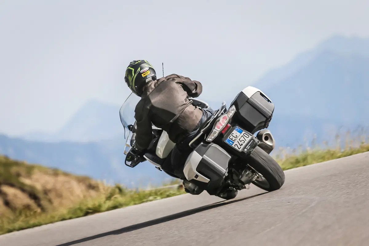 BMW R 1200RS ed R 1200RT: la prova totale (17)