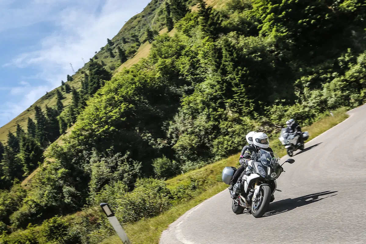 BMW R 1200RS ed R 1200RT: la prova totale