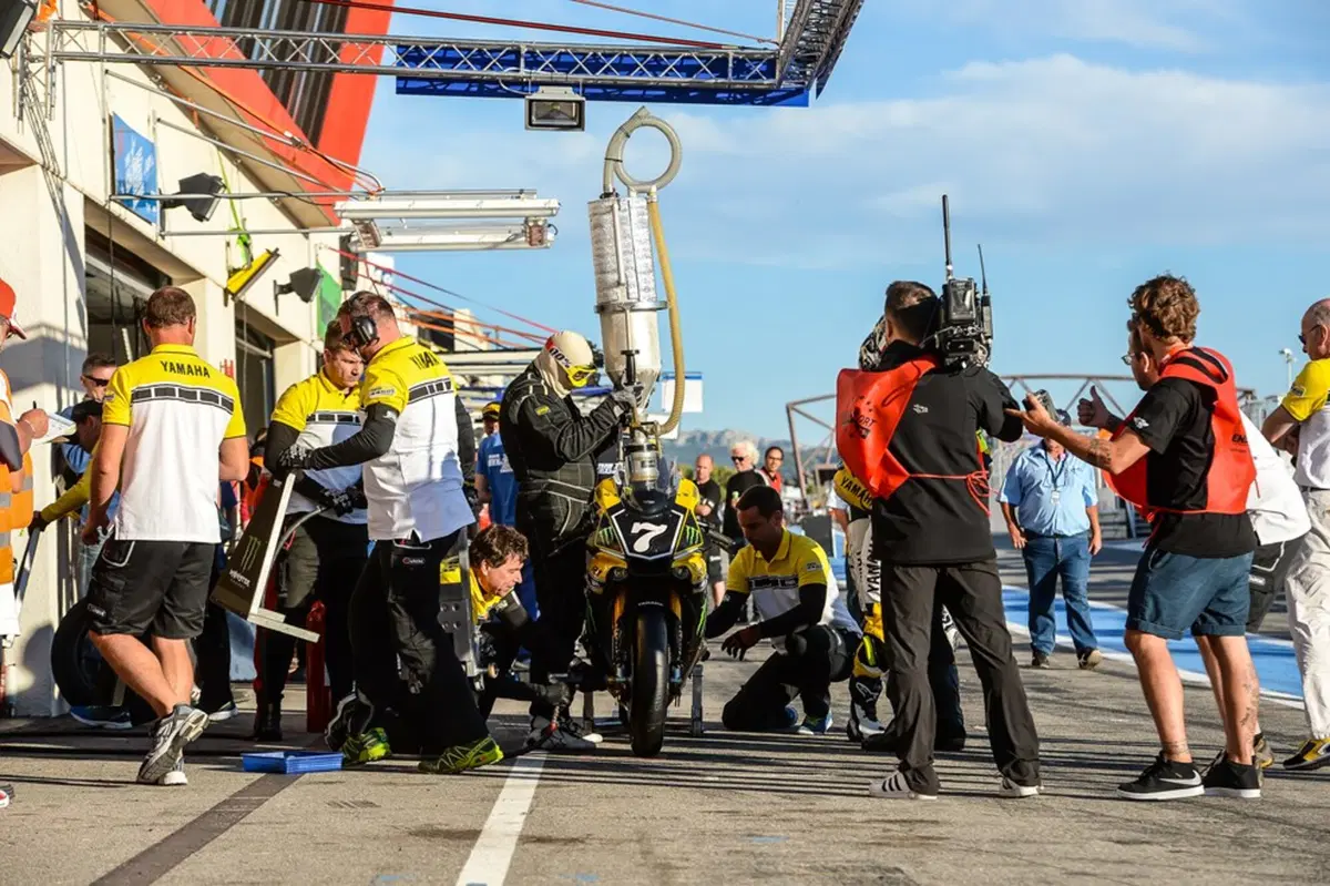 SRC Kawasaki vince il Bol d'Or 2015 e SERT Suzuki il titolo Endurance (5)
