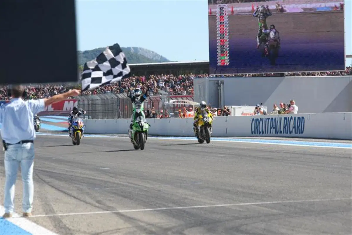 SRC Kawasaki vince il Bol d'Or 2015 e SERT Suzuki il titolo Endurance (17)