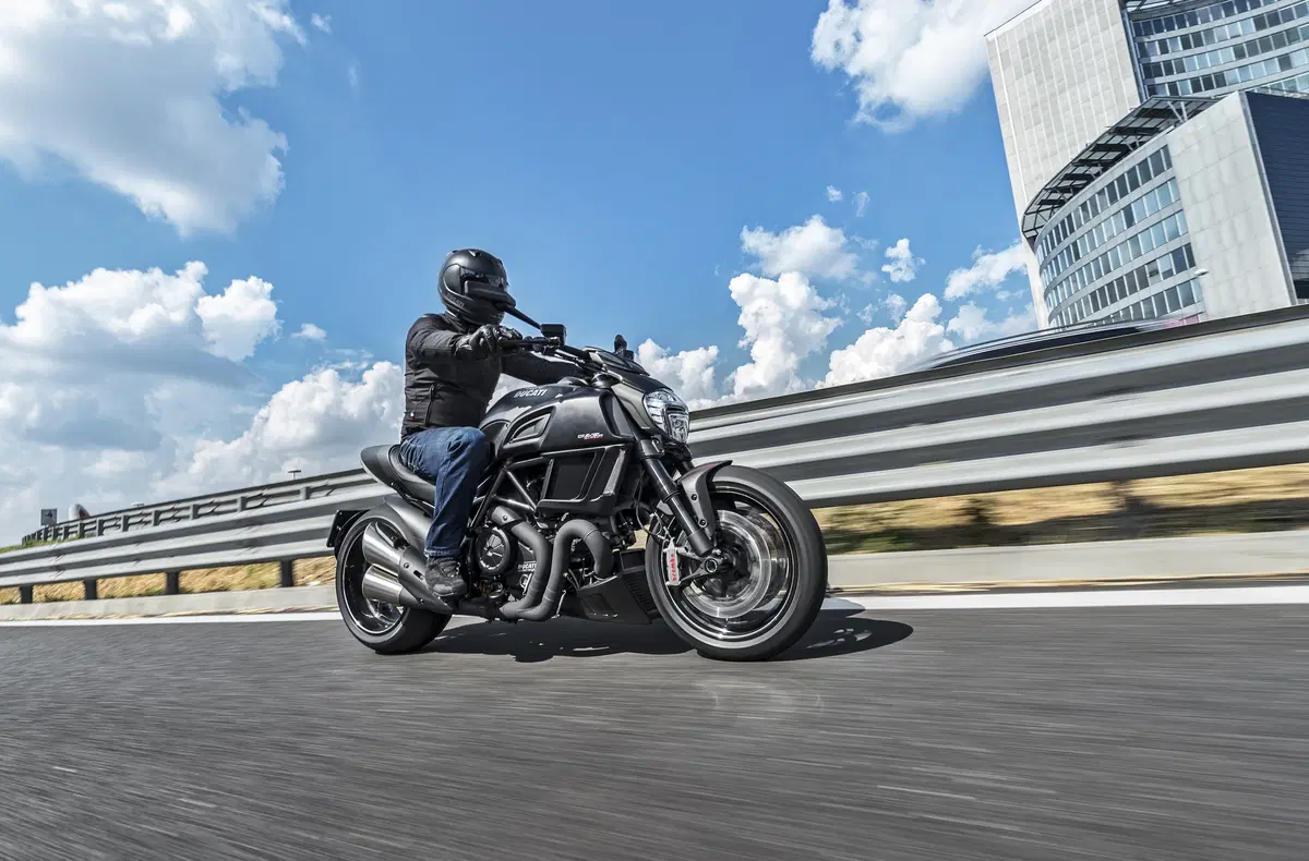 Ducati Diavel Carbon 2016