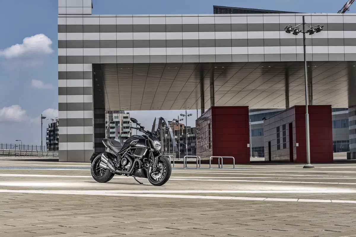 Ducati Diavel Carbon 2016 (5)
