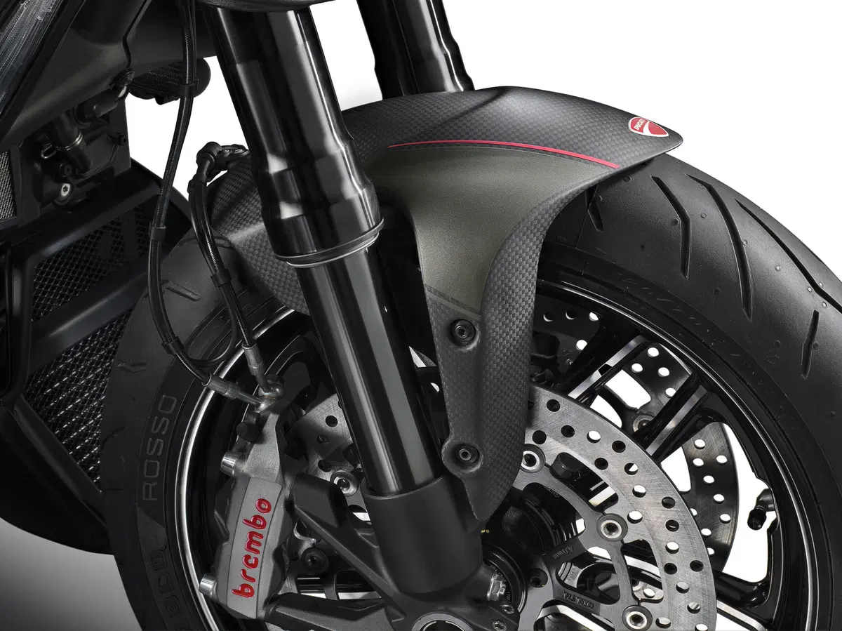 Ducati Diavel Carbon 2016 (11)