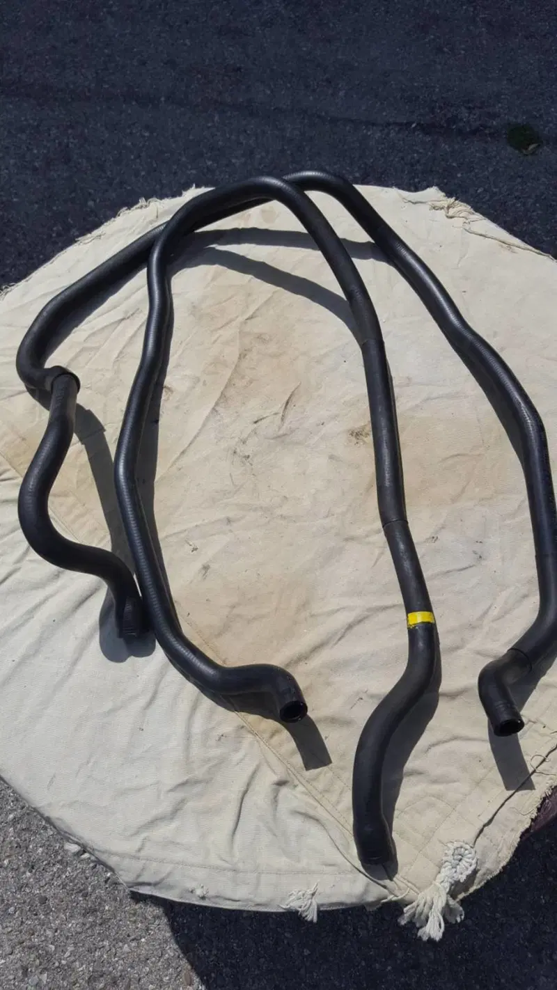 Tubi Radiatore MP3 Piaggio (4)