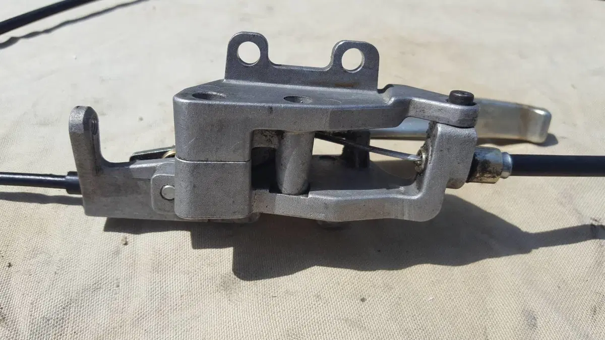Freno Stazionamento MP3 Piaggio (5)