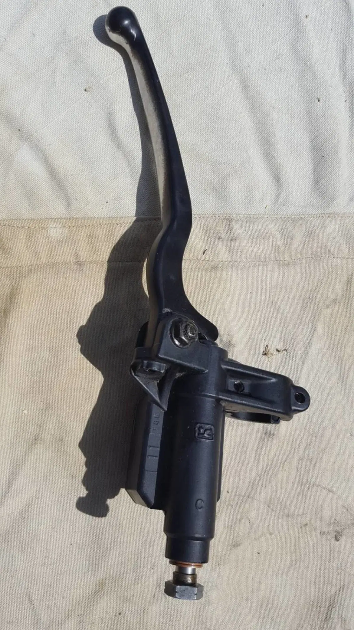 Leva con Pompa Freno MP3 Piaggio (3)