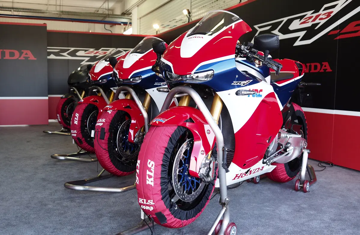 Honda RC 213V-S (8)